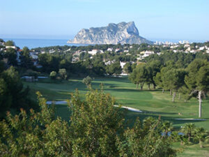 Golf d’Ifach avec vue sur le Peñón de Ifach et la Méditerranée